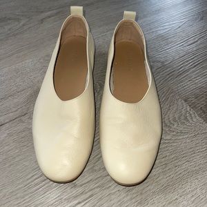 Everlane “The Day Glove” ballet flats